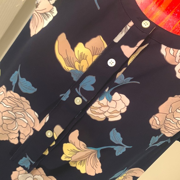 LOFT Floral Blouse Top - Picture 8 of 11